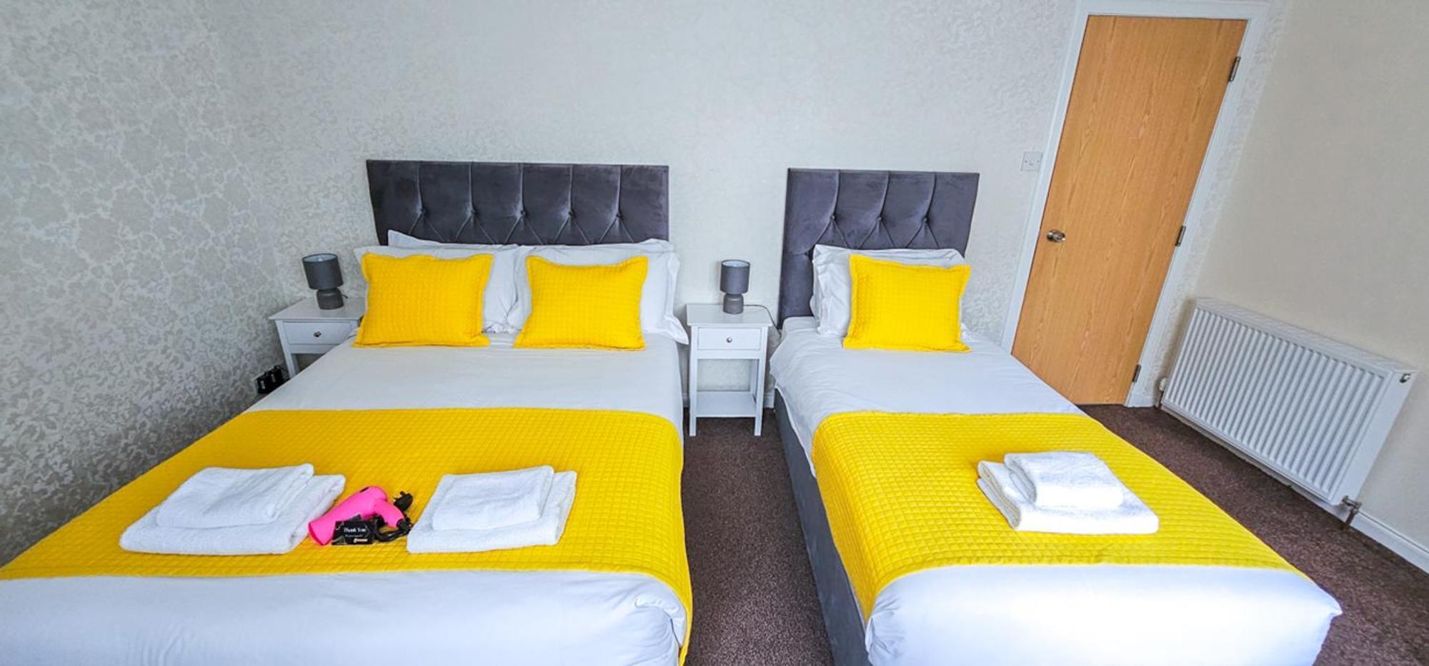 Mystayinn Abermar Guest House 因弗内斯 外观 照片